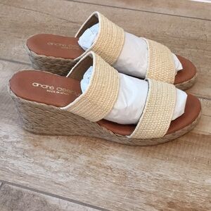 Andre Assous Nori wedge sandals, size 37 (7 medium), natural color, unused